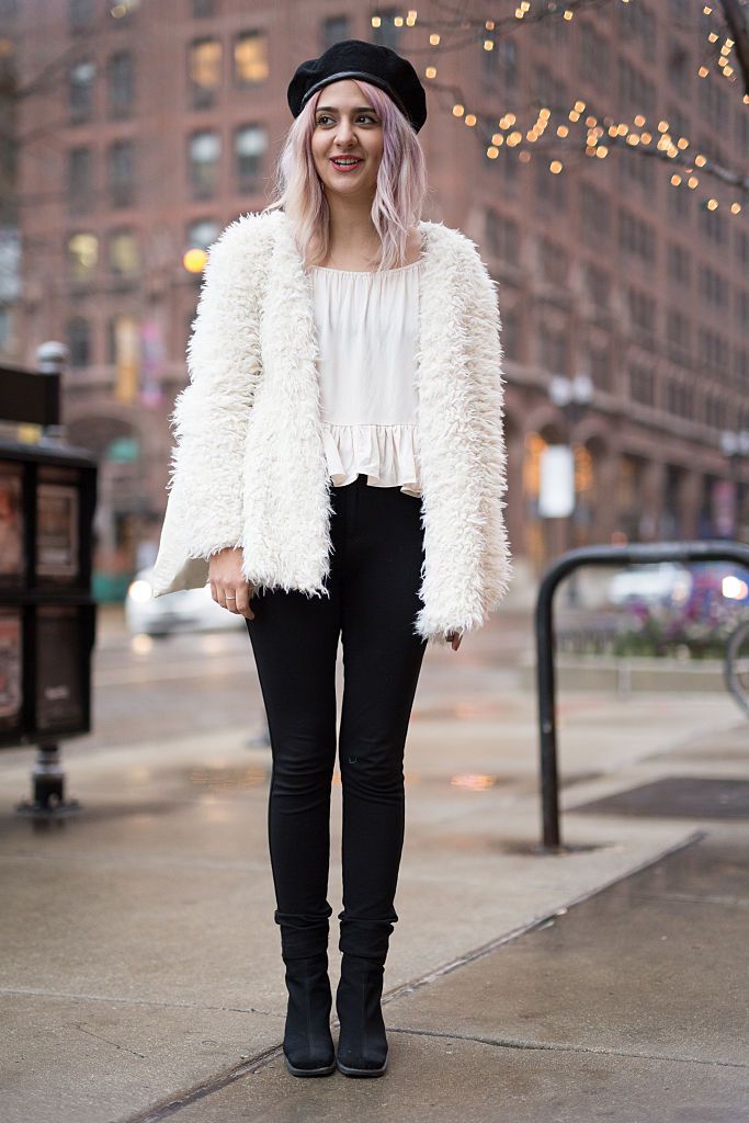 सड़क style faux fur and jeans