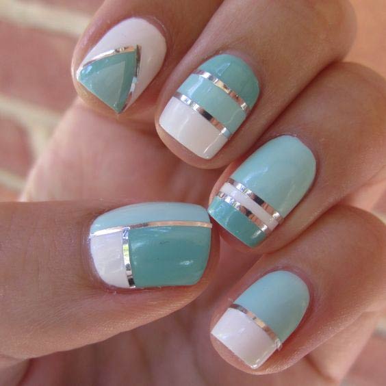plava and White Nail Design for Summer