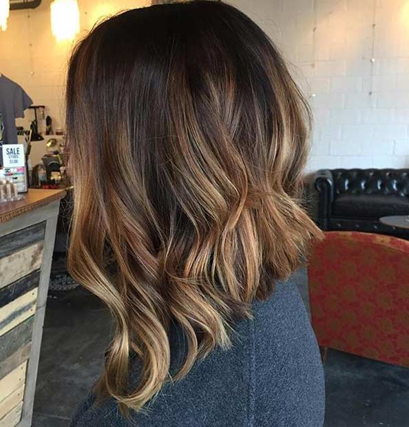 Lång Inverted Ombre Bob Hairstyle