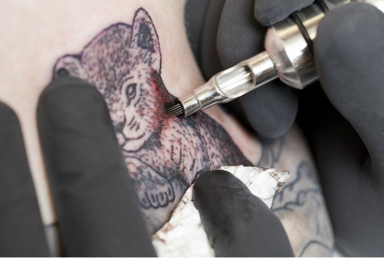 4 anledningar till varför din tatuering är kliande och stöttig