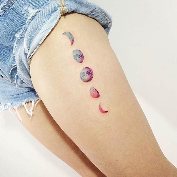 Lună Watercolor Thigh Tattoo