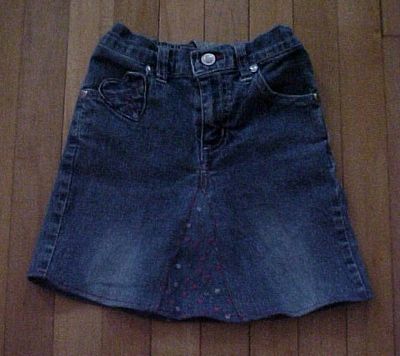 לפנות Jeans into a Skirt