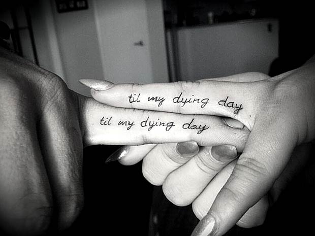 टिल My Dying Day Quote Finger Couple Tattoos