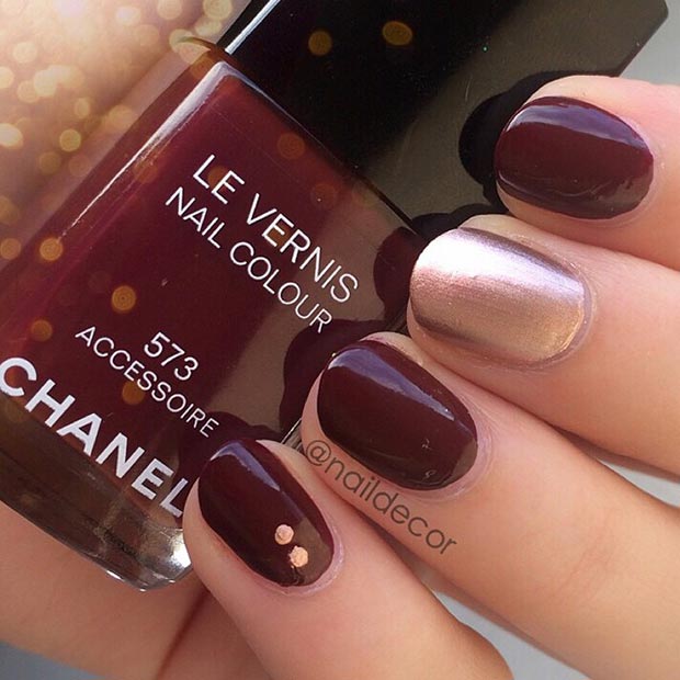 Enkel Red Wine and Gold Nail Design