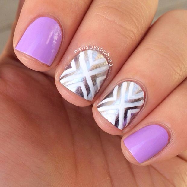 Светло Purple and Silver Nail Design