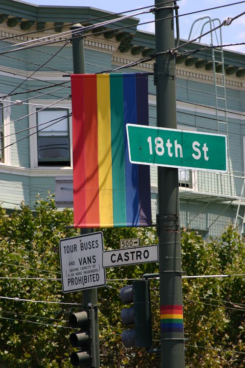 9 सैन फ्रांसिस्को में प्रत्येक लेस्बियन को जाना चाहिए