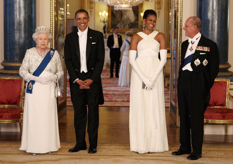 ברק and Michele Obama with Queen of England