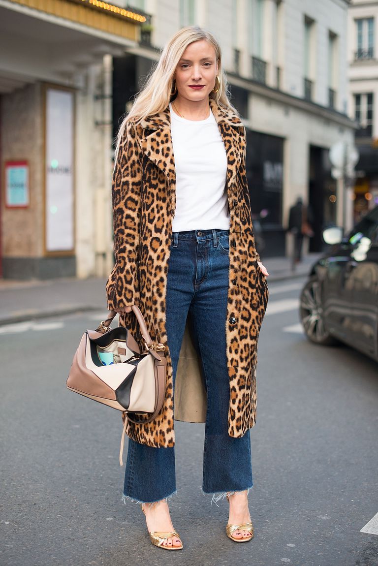 sokak style leopard coat and jeans