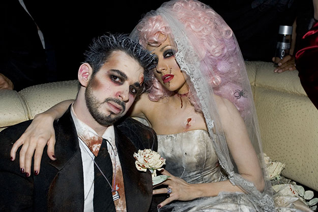 Celebrity-Couple-Halloween-Outfit
