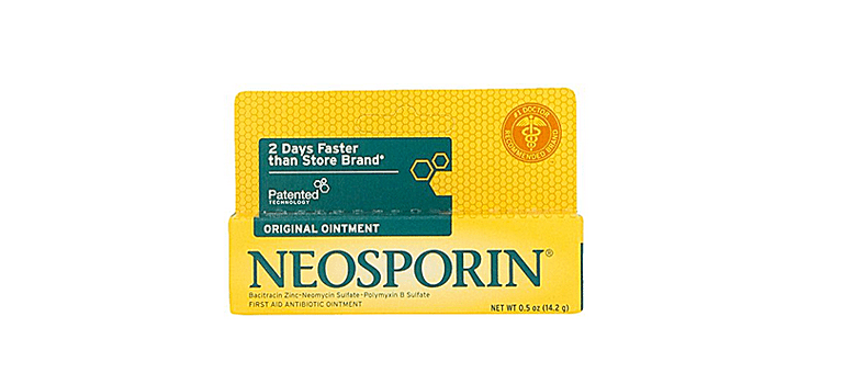 האם Neosporin באמת עובד פלאים על אקנה?