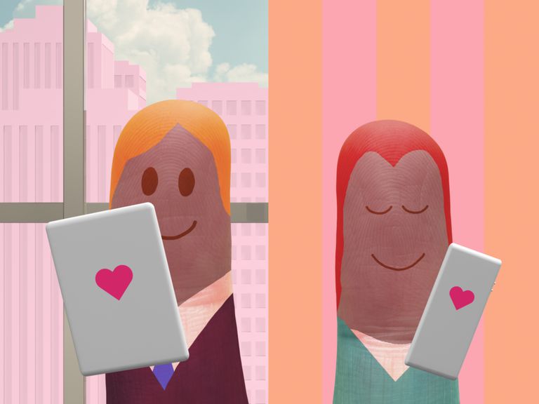 Moški and female finger puppets online dating.