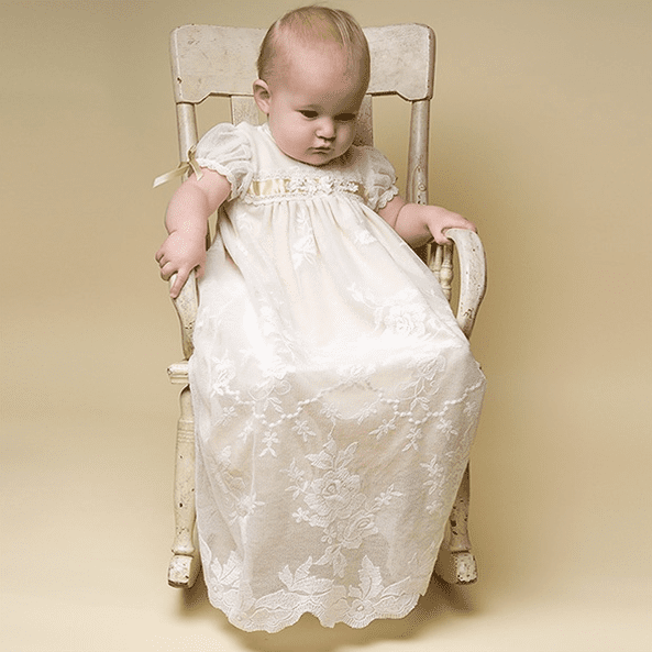 Krštenje i krštenje haljine i odjeća za bebe
