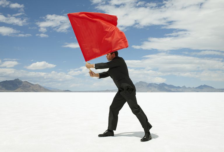 הכרויות לאחר גירושין: 3 דגלים אדומים אתה אף פעם לא צריך להתעלם
