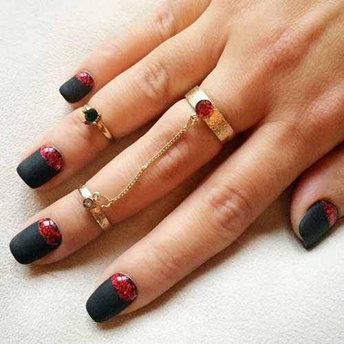 Црн and Red Matte Nails
