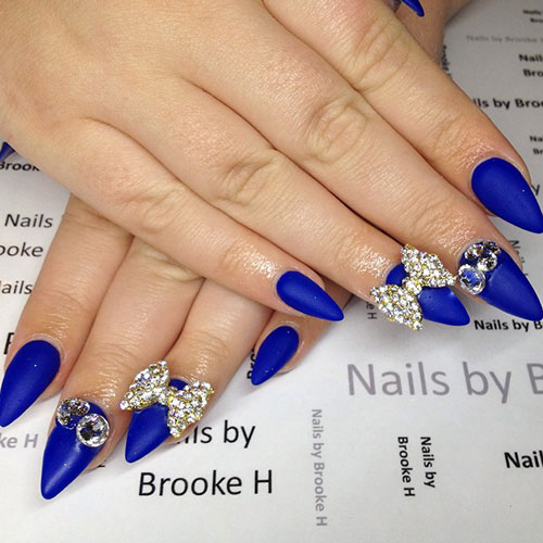 สีน้ำเงิน Matte Stiletto Nails