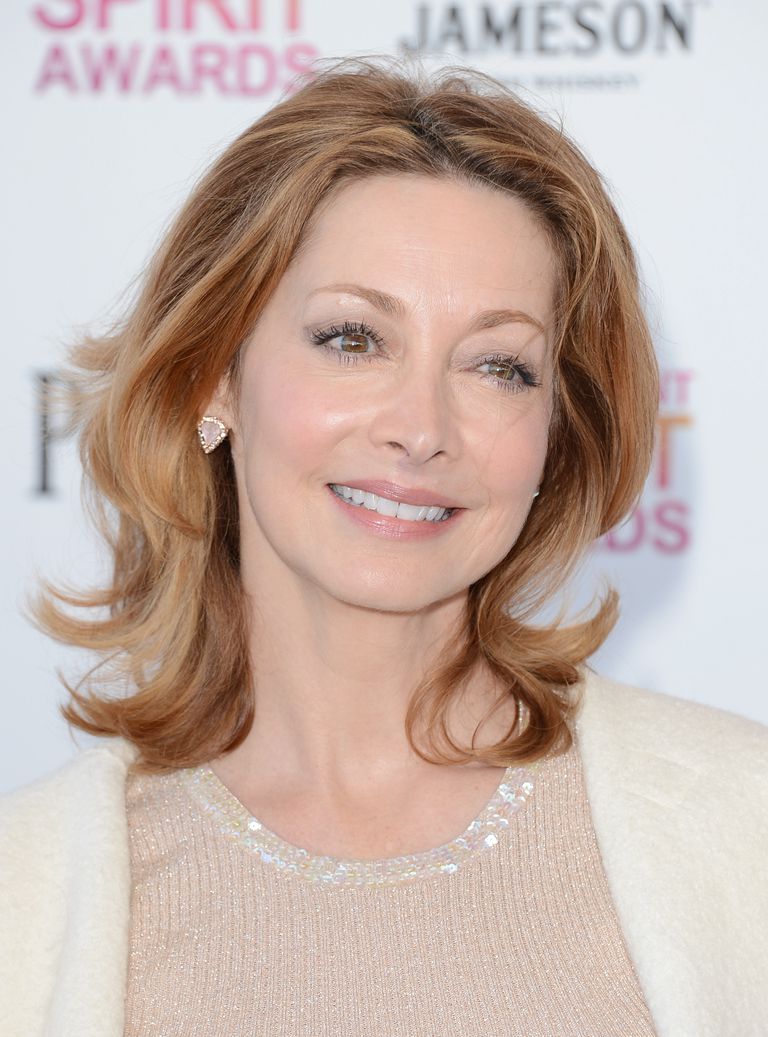 Sharon Lawrence hairstyles