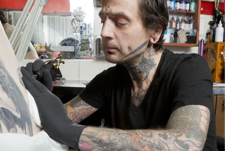 Kako postati uspešen umetnik za tetovaže