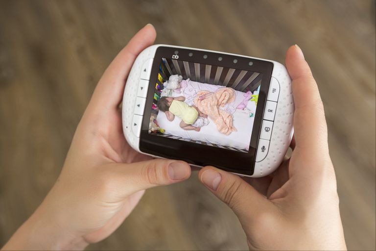एक वीडियो बेबी मॉनिटर कैसे चुनें