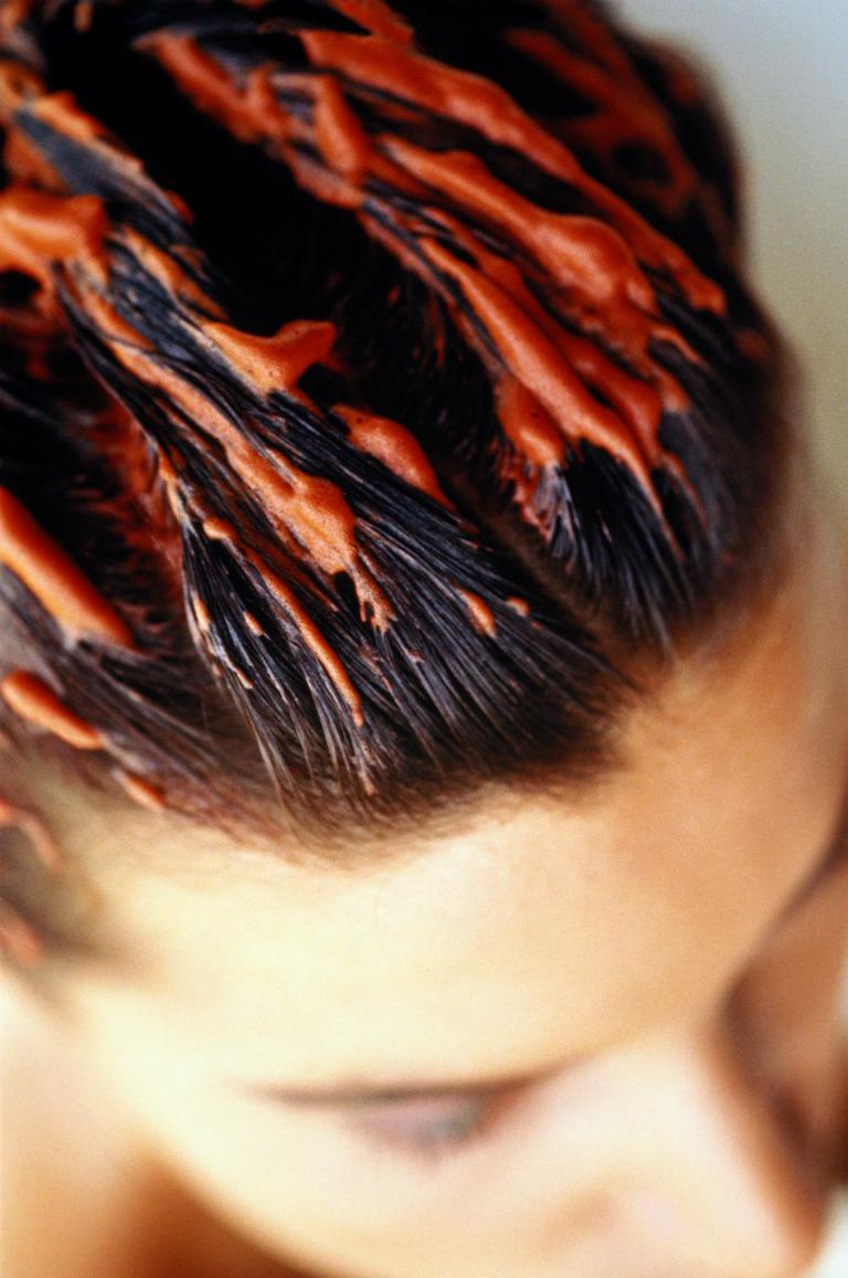 Како боју своју властиту косу: Савети за бојење косе на лицу места