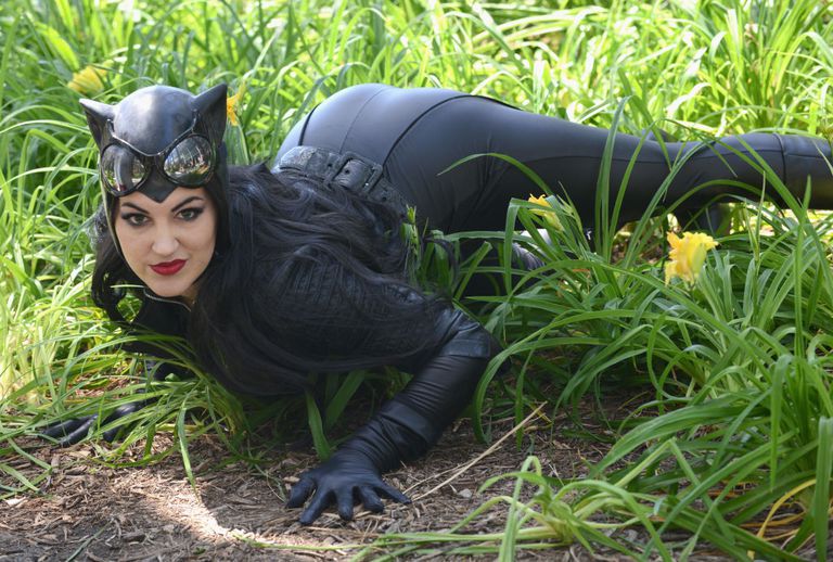 Catwoman Kostüm Nasıl Yapılır