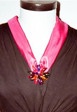 दुपट्टा as necklace with pendant