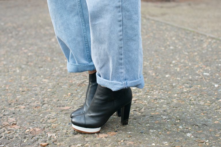 גִ'ינס and ankle boots