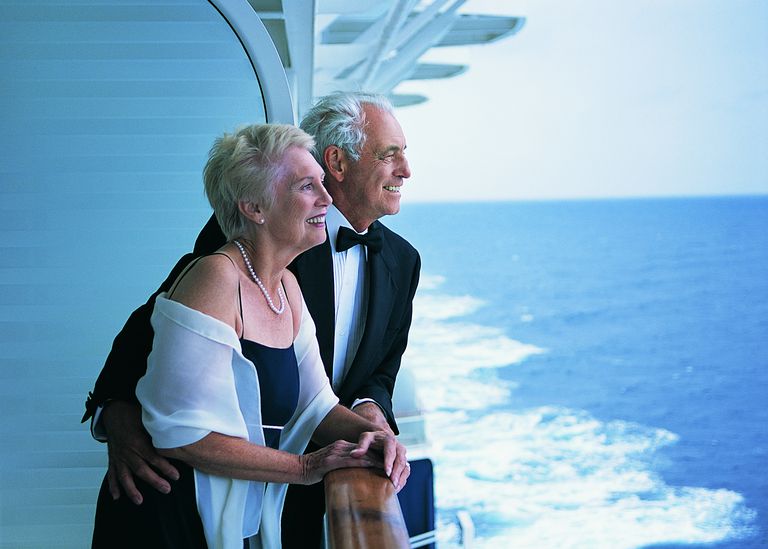 Stari starši on a cruise ship