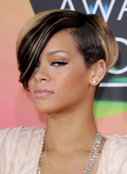 Rihanna with peekaboo style