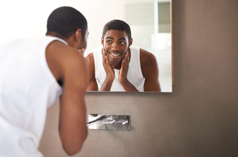 חכם טיפוח העור טיפים עבור גברים שחורים