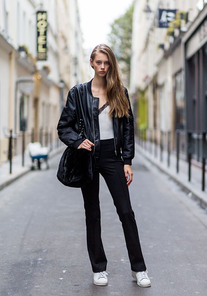 Stradă style leather jacket and jeans