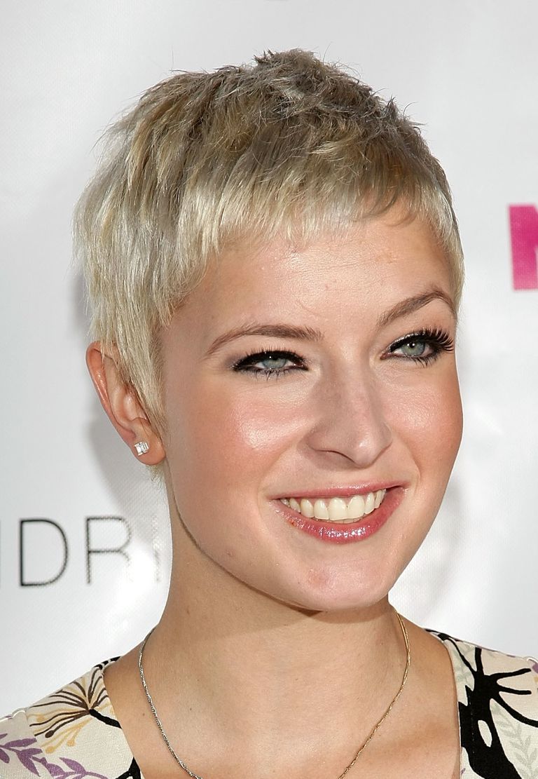 Pixie hairstyles and square face shapes