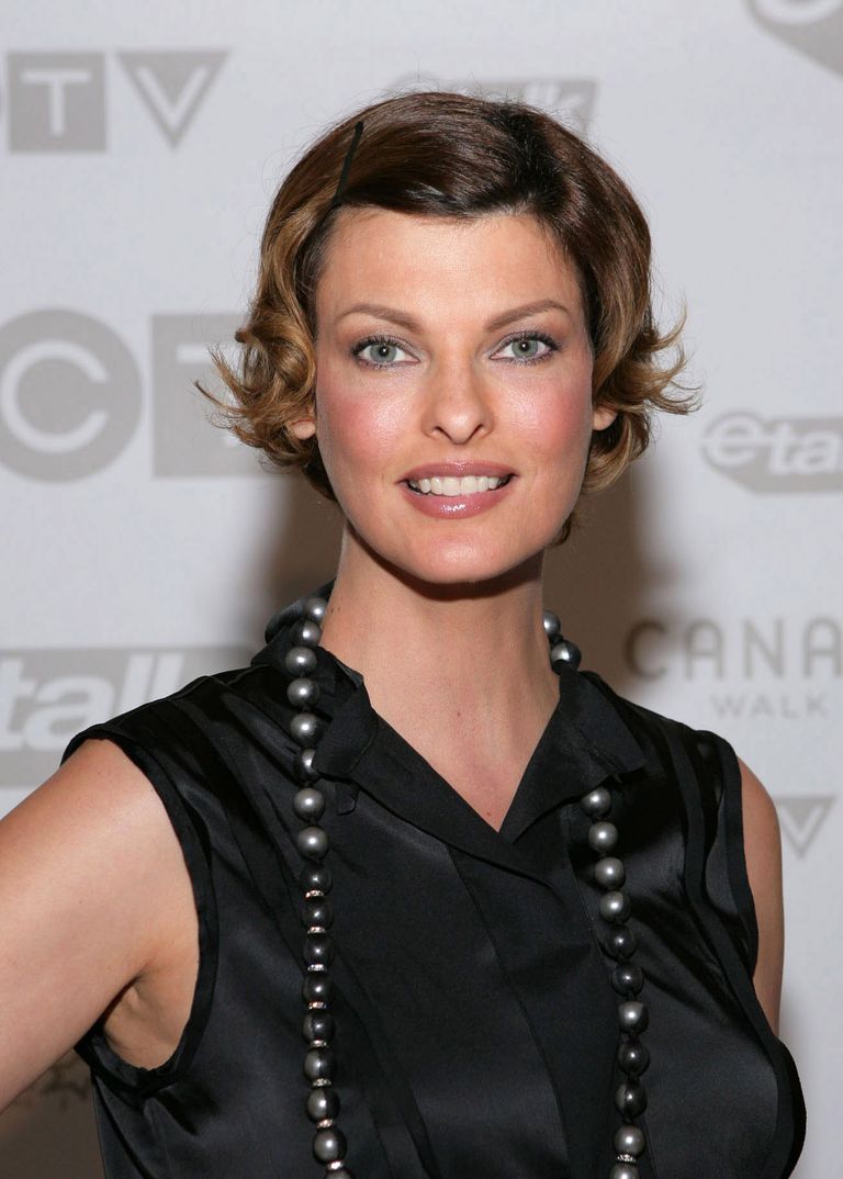 Линда Evangelista attends Canada's Walk of Fame Ball at the Sheraton on September 6, 2008 in Toronto, Canada.
