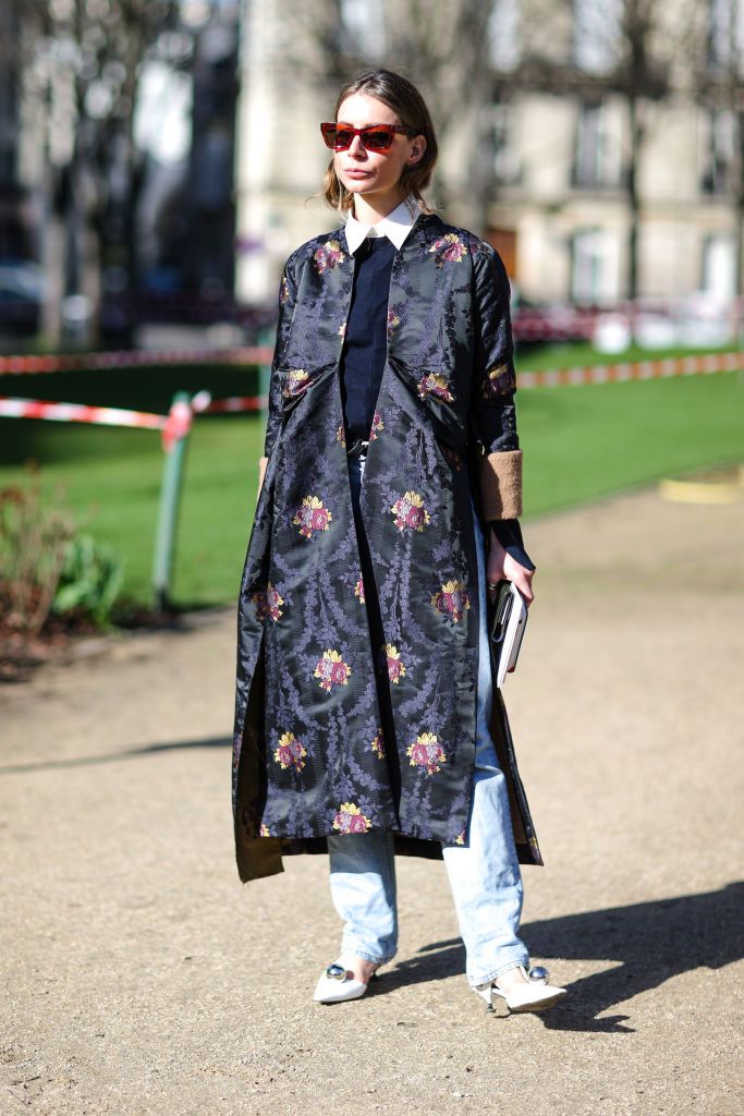 Улица style in tapestry print winter coat and jeans