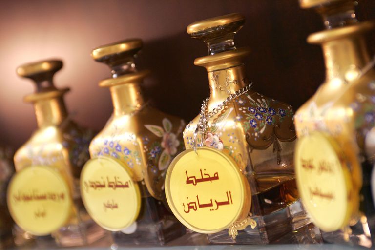 Kaj je Oud v parfumeriji?